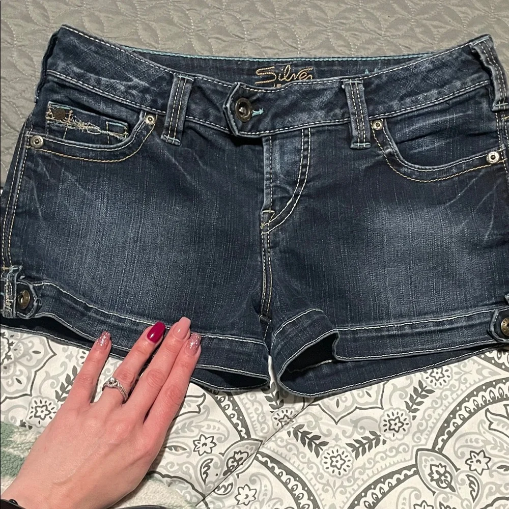 Silver Jeans Women's Blue Denim Shorts - Picture 7 of 9